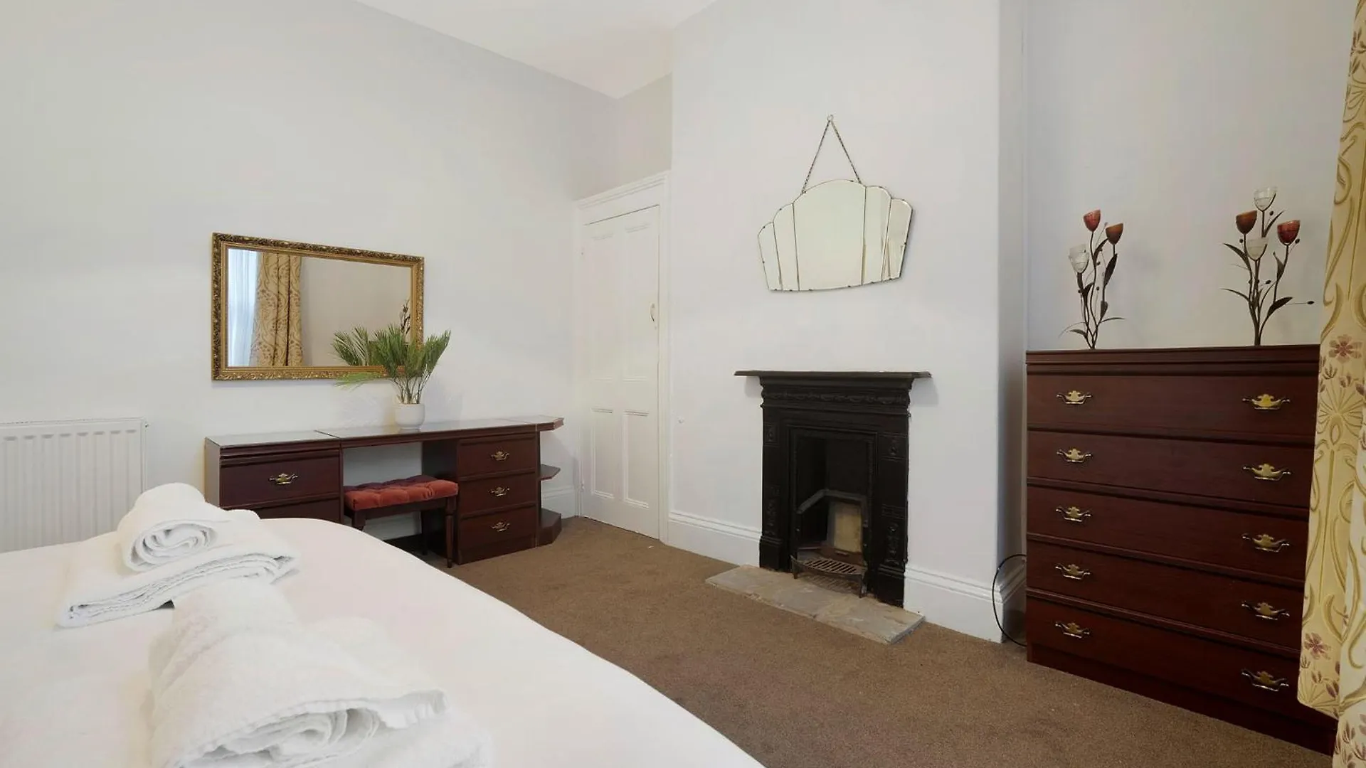 New! 5Br In Queen Street Redcar