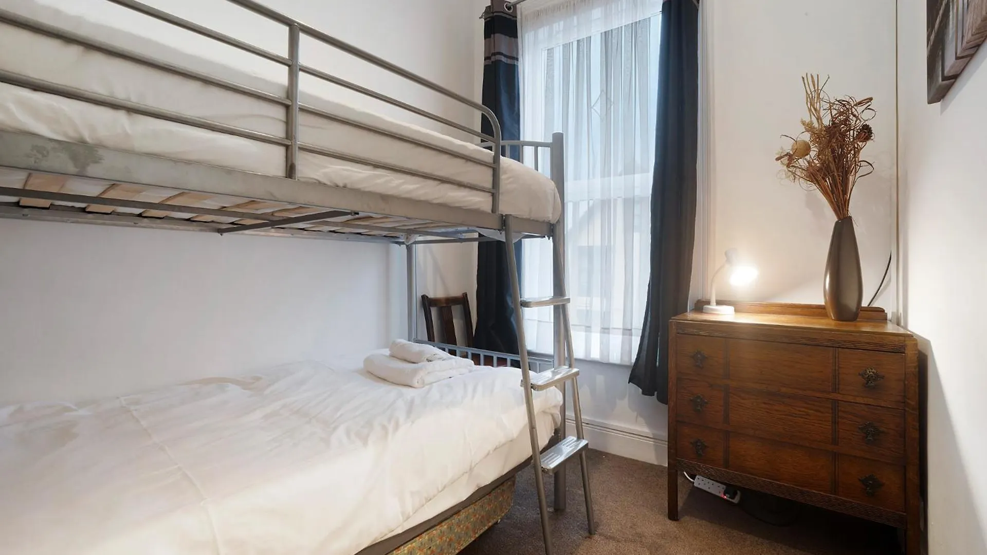 New! 5Br In Queen Street Redcar Holiday home