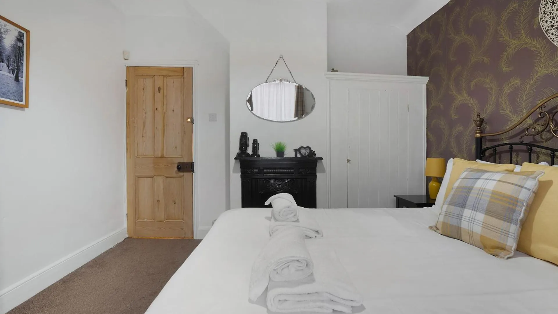 New! 5Br In Queen Street Redcar